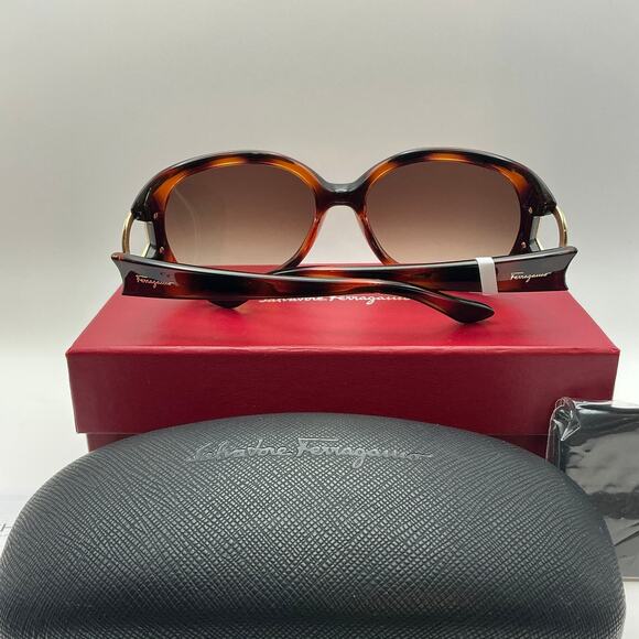 Salvatore Ferragamo SF668S Tortoise Sunglasses w Case Box main image 9